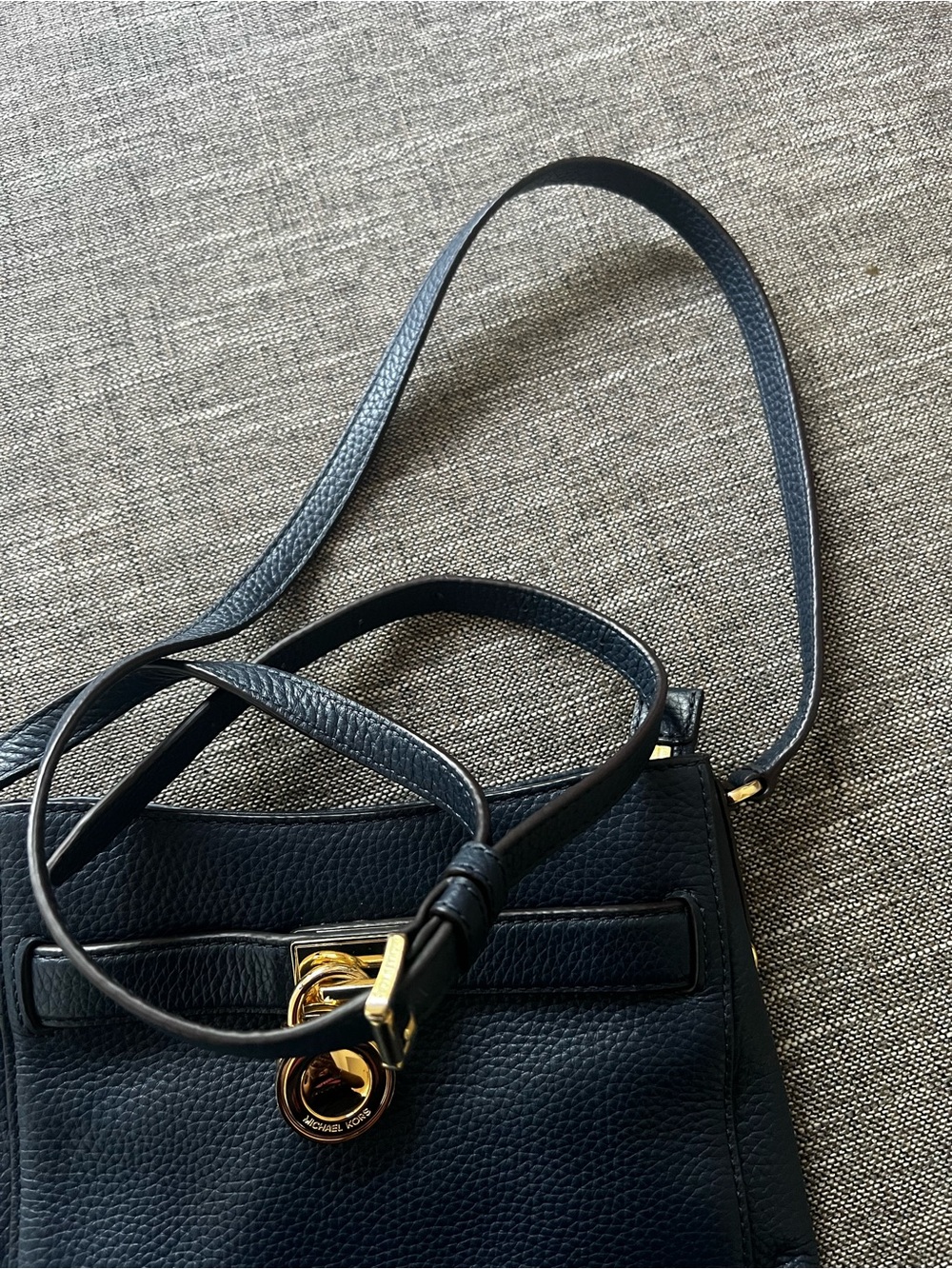 Michael Kors Navy Leather Crossbody Bag Gold Hardware - Picture 4 of 13